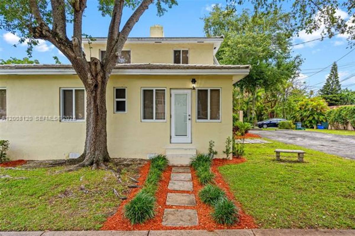 Apartment for rent at 3500 Ponce De Leon Blvd, Miami, FL 33134