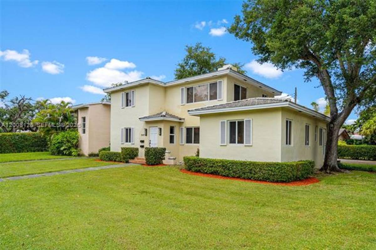 Apartment for rent at 3500 Ponce De Leon Blvd, Miami, FL 33134