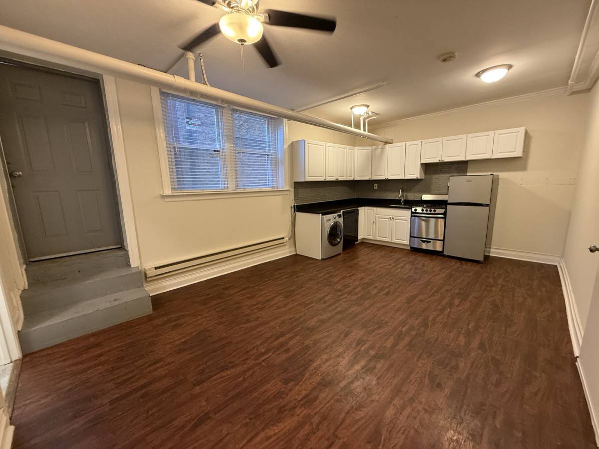 Apartment for rent at 2129 N Dayton St #G3, Chicago, IL 60614