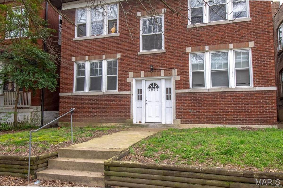 Apartment for rent at 2852 Shenandoah Ave, Saint Louis, MO 63104