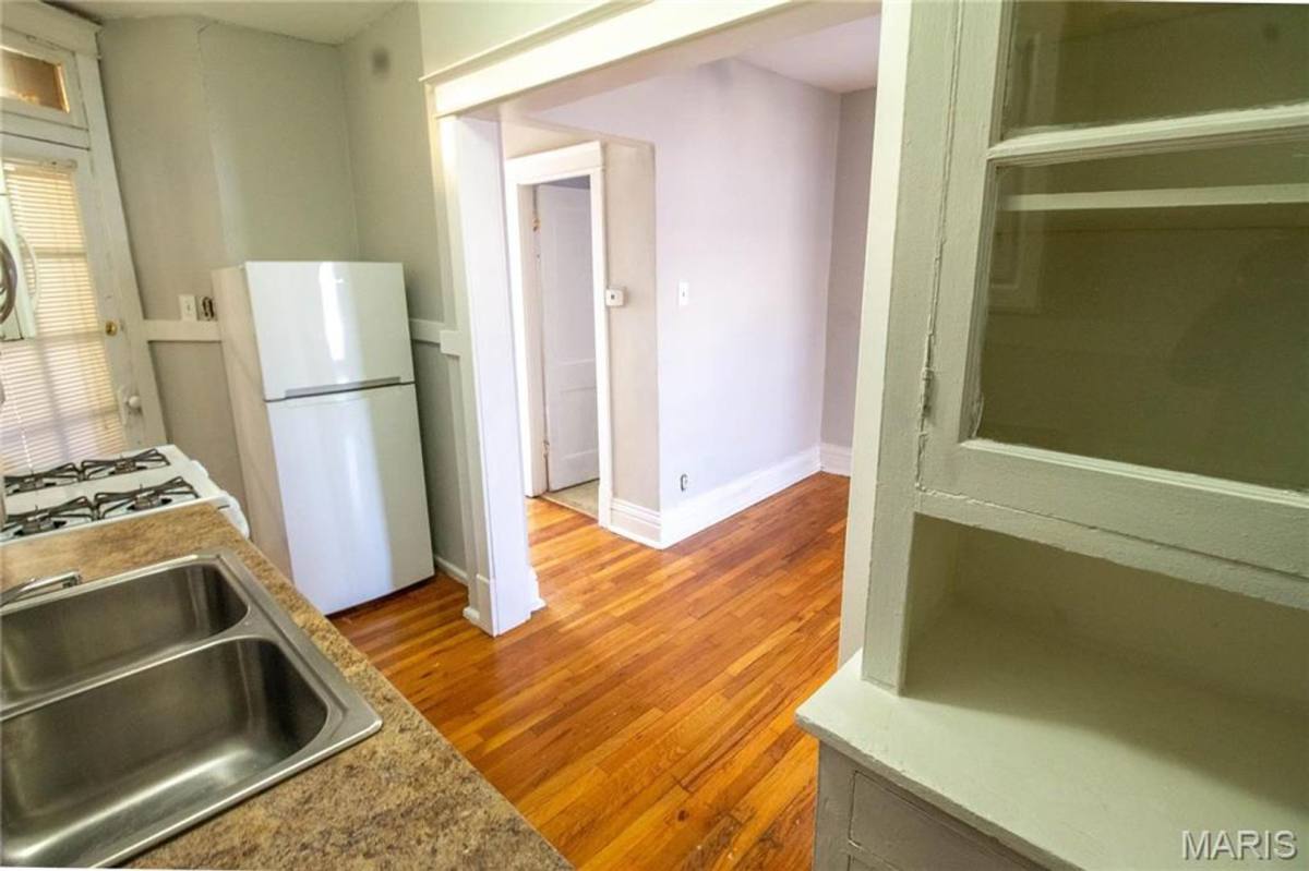 Apartment for rent at 2852 Shenandoah Ave, Saint Louis, MO 63104