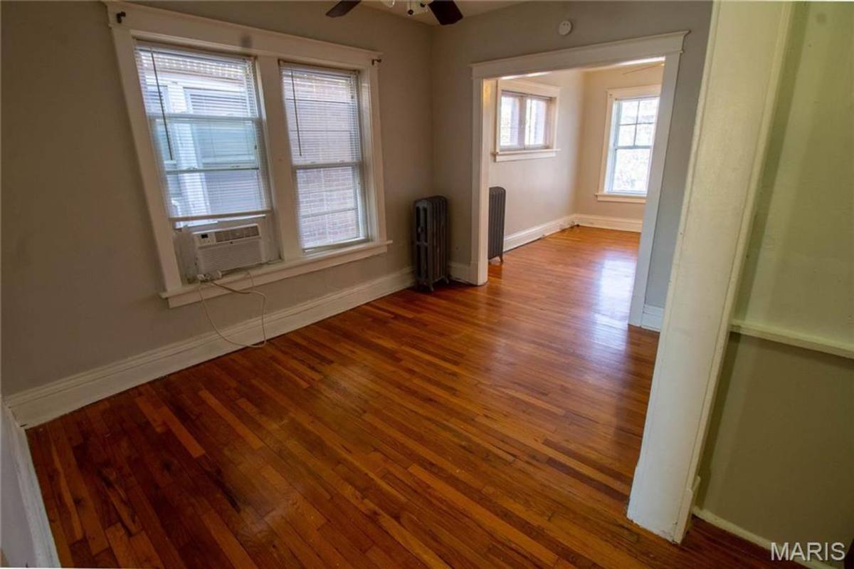 Apartment for rent at 2852 Shenandoah Ave, Saint Louis, MO 63104