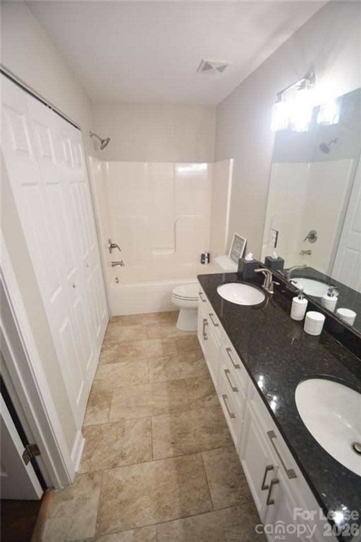 House for rent at 605 Mountainwater Dr, Charlotte, NC 28262