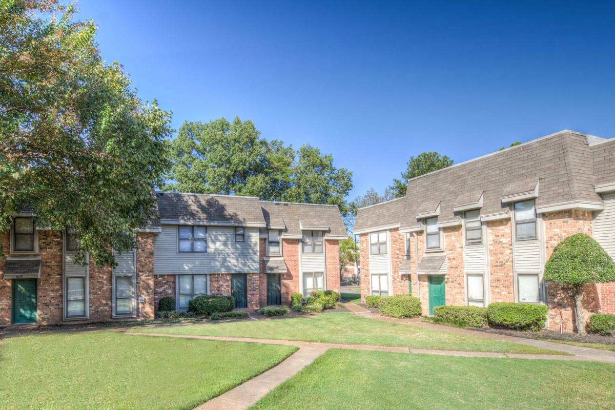Apartment for rent at 6033 Bangalore Court, Memphis, TN 38119