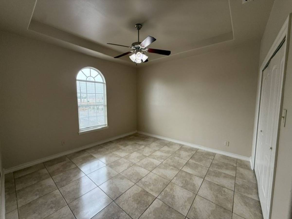 Apartment for rent at 710 Alta Vista, Laredo, TX 78041