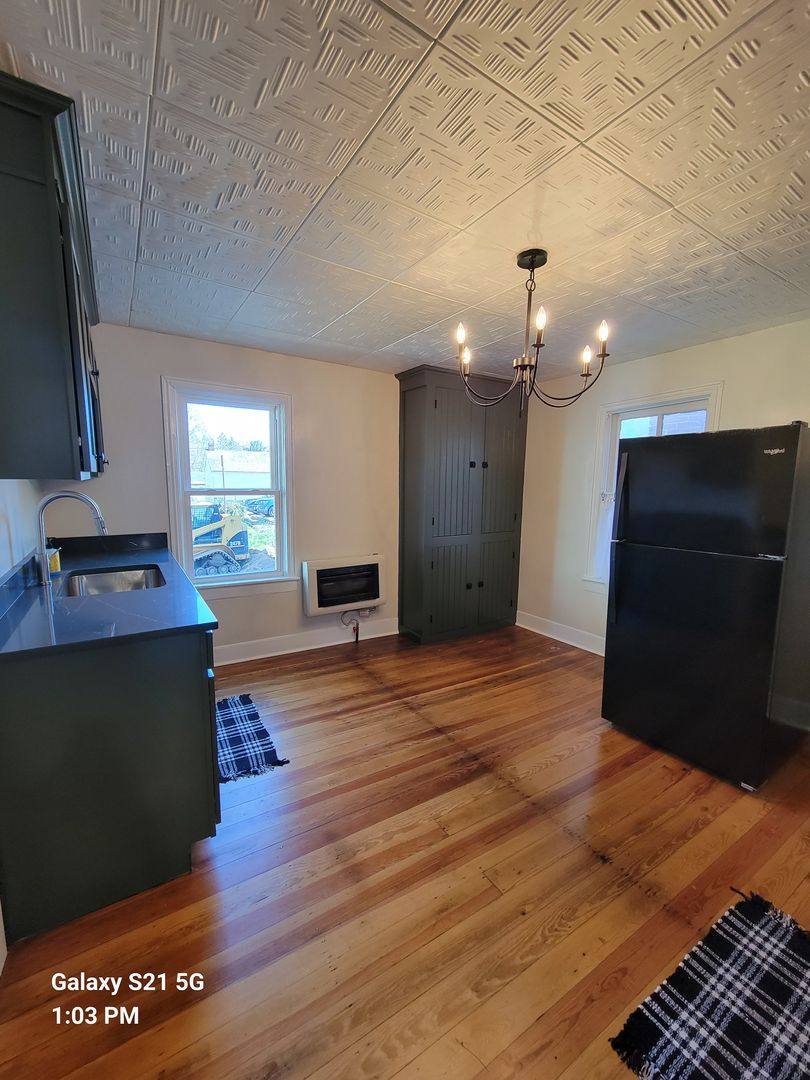 Apartment for rent at 107-109 S Main St, Mercersburg, PA 17236