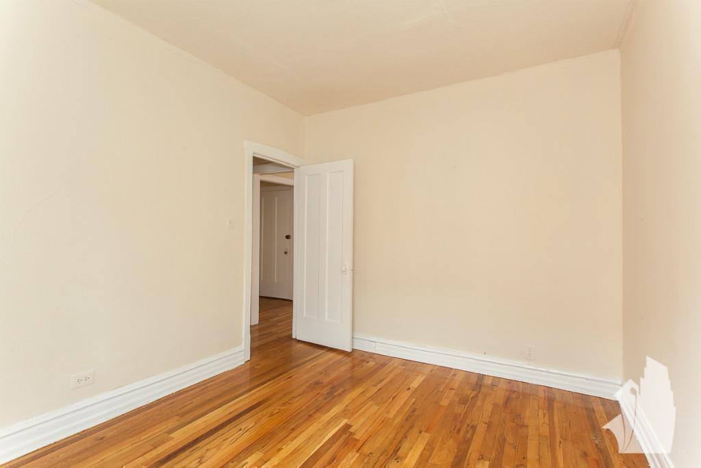 Apartment for rent at 622 W Cornelia Ave #N2, Chicago, IL 60657