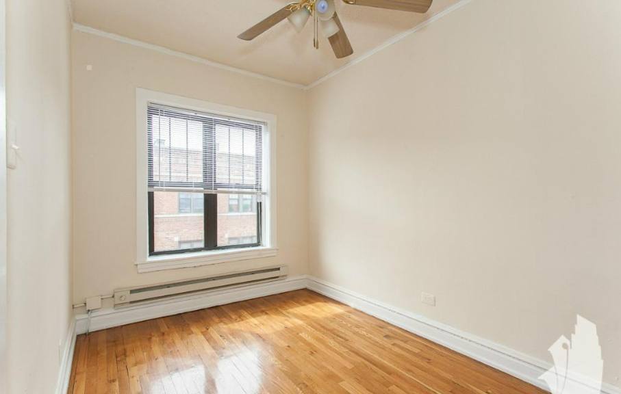 Apartment for rent at 622 W Cornelia Ave #N2, Chicago, IL 60657