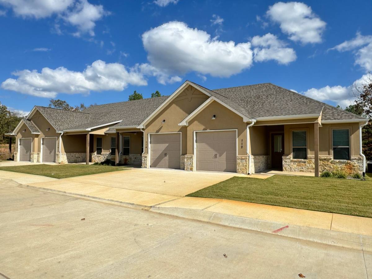 Apartment for rent at 9149 Cr, Tyler, TX 75707
