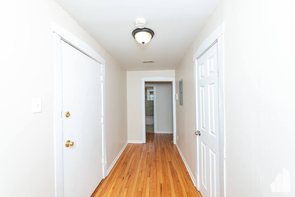 Apartment for rent at 3751 W Sunnyside Ave #51-1, Chicago, IL 60625