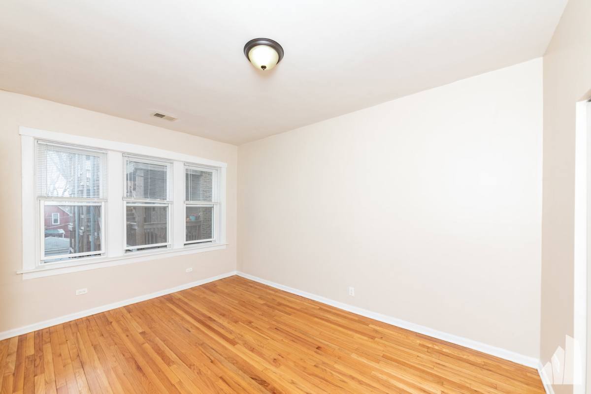 Apartment for rent at 3751 W Sunnyside Ave #51-1, Chicago, IL 60625