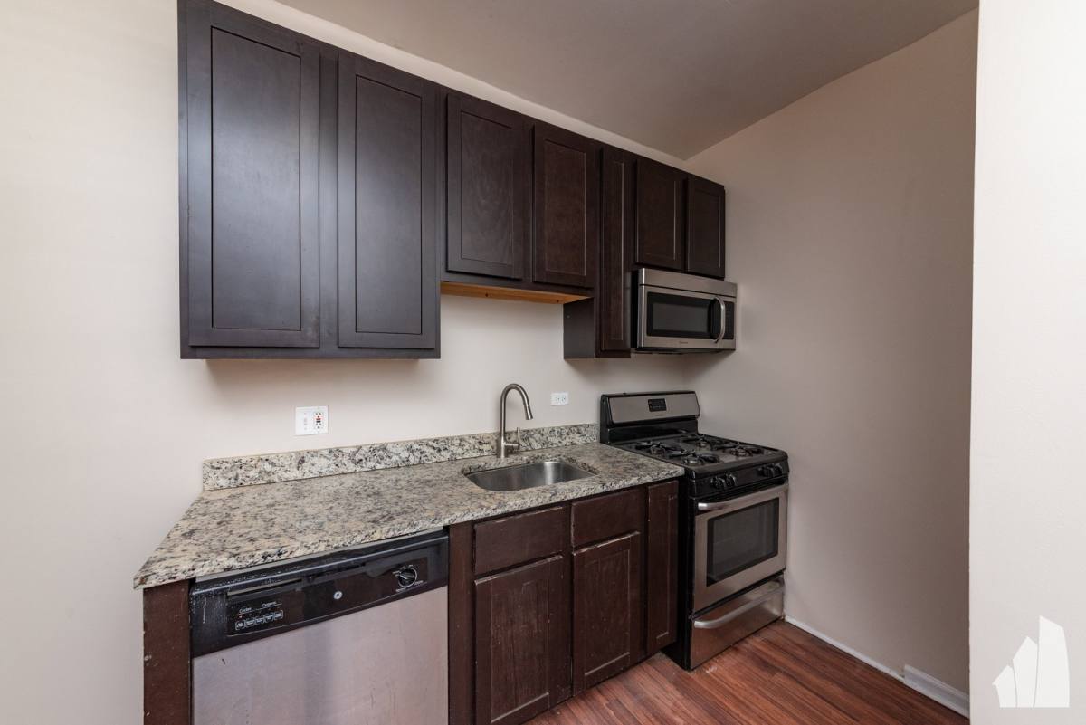 Apartment for rent at 3751 W Sunnyside Ave #51-1, Chicago, IL 60625
