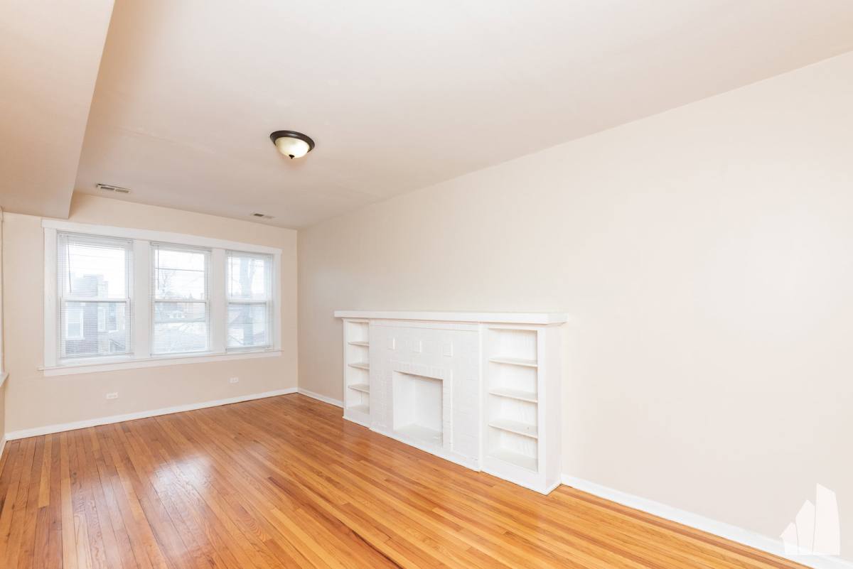 Apartment for rent at 3751 W Sunnyside Ave #51-1, Chicago, IL 60625