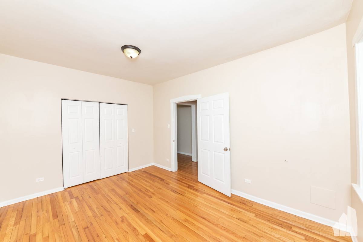 Apartment for rent at 3751 W Sunnyside Ave #51-1, Chicago, IL 60625