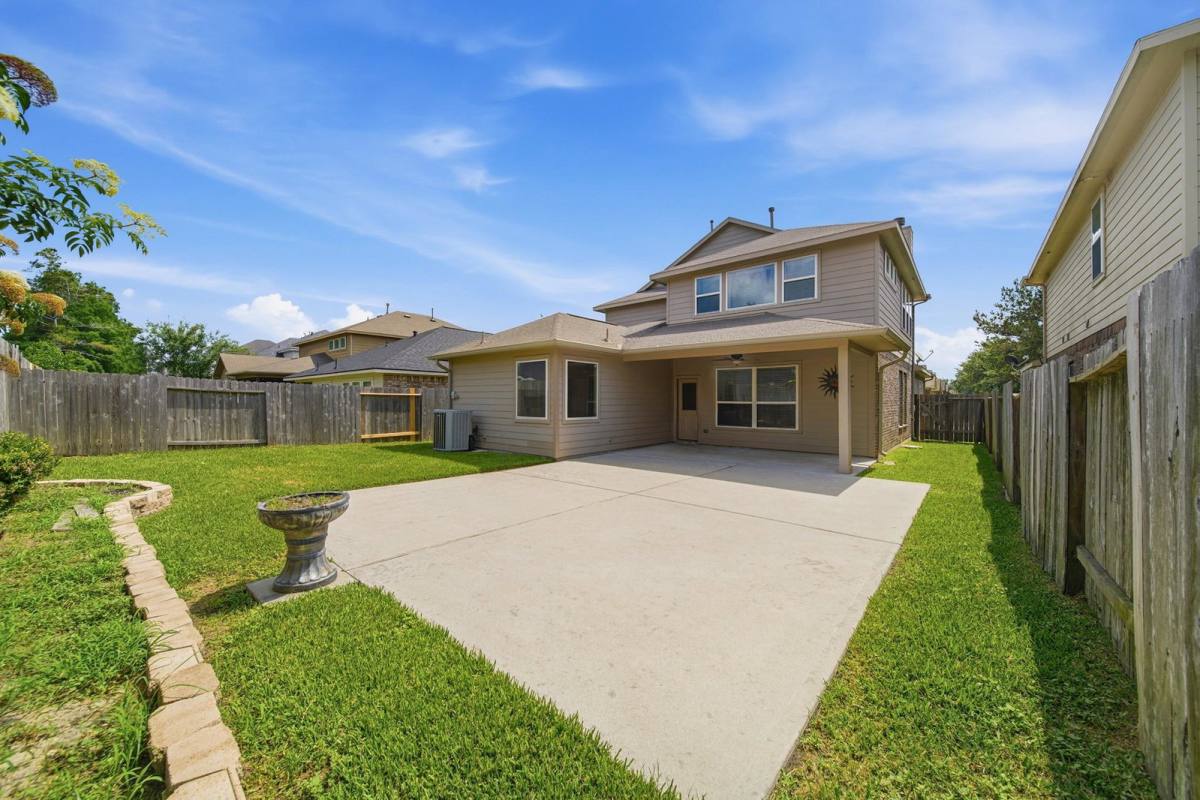 House for rent at 2718 Sunshade Court, Pearland, TX 77584