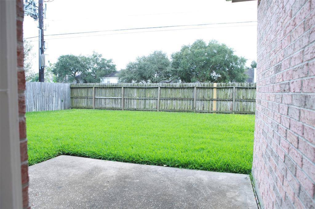 House for rent at 3336 Worthington Dr, Pearland, TX 77584