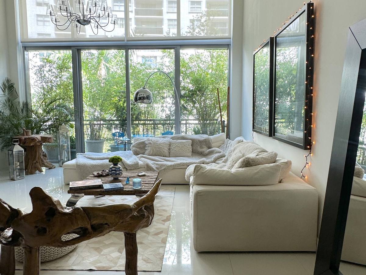 Apartment for rent at 6000 Collins Ave #509, Miami Beach, FL 33140