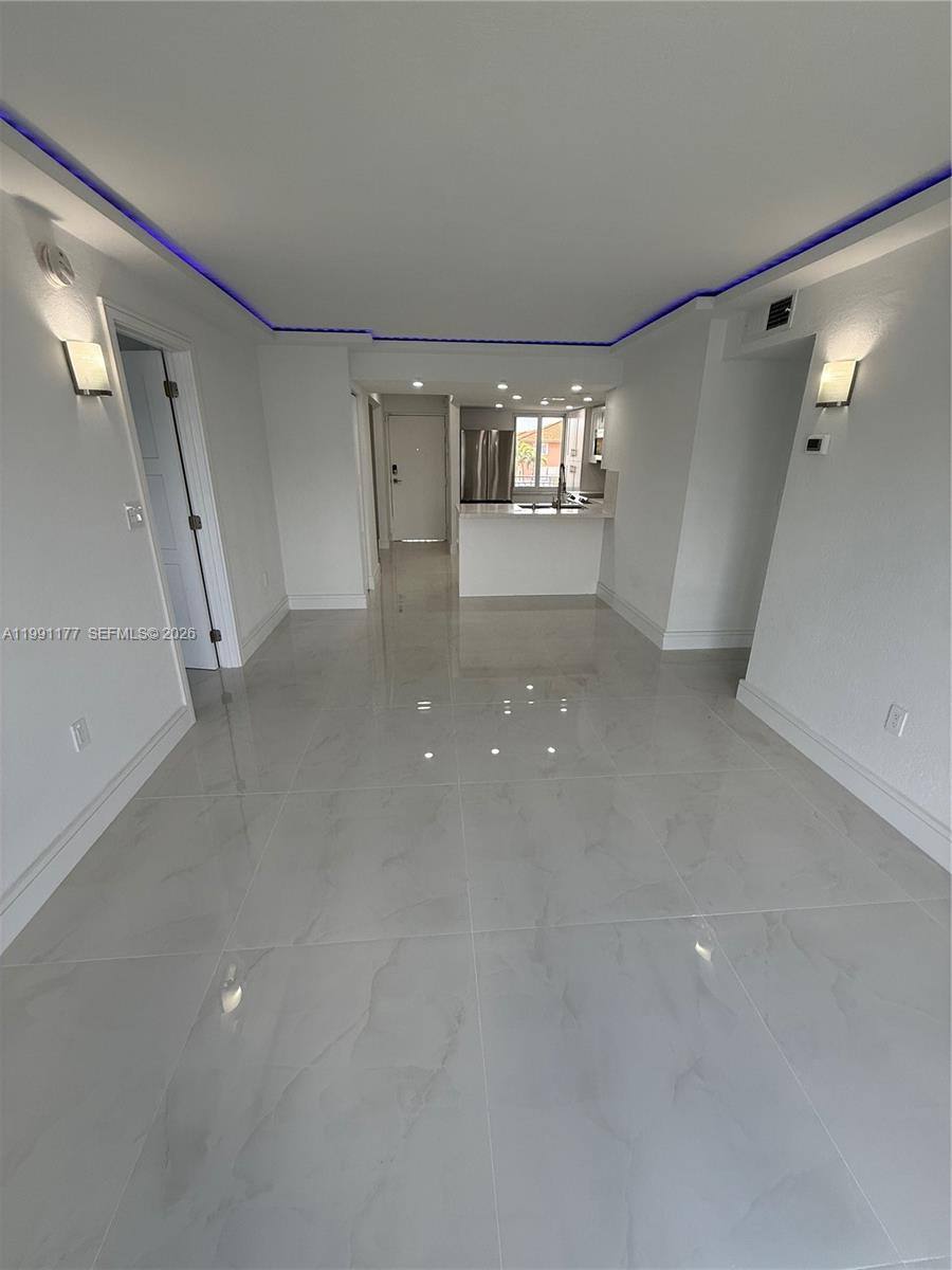 Apartment for rent at 9915 W Okeechobee Rd #2-201, Hialeah, FL 33016