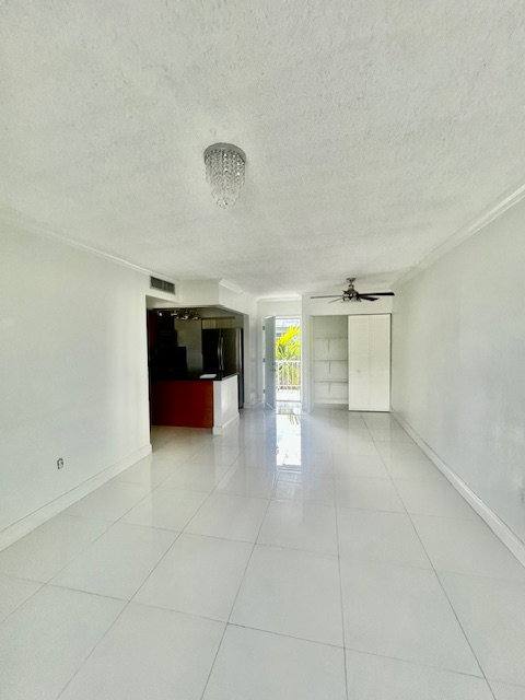 Apartment for rent at 1725 W 60th St #F316, Hialeah, FL 33012