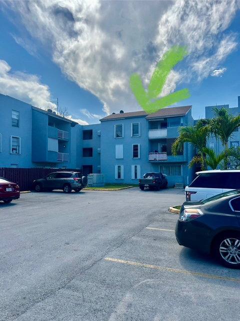 Apartment for rent at 1725 W 60th St #F316, Hialeah, FL 33012