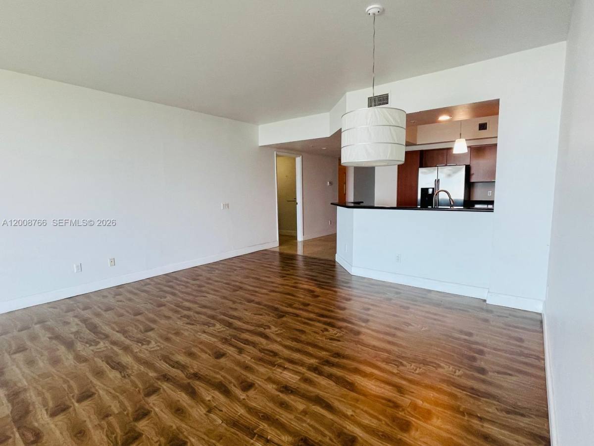 Apartment for rent at 14951 Royal Oaks Lane, Miami, FL 33181