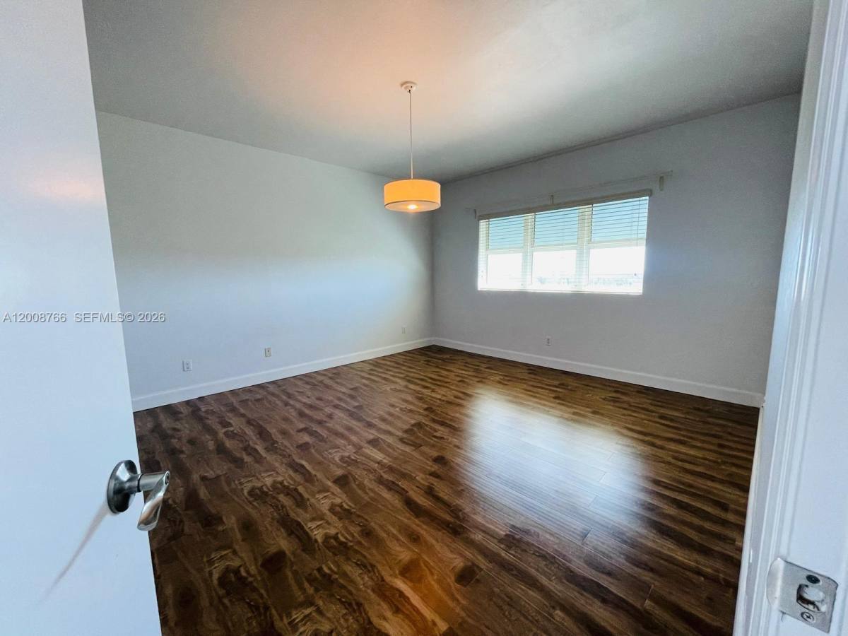 Apartment for rent at 14951 Royal Oaks Lane, Miami, FL 33181