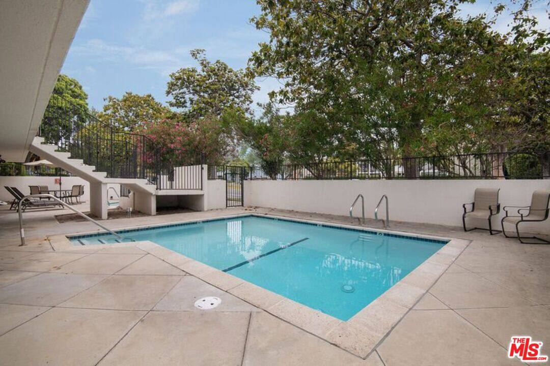 Apartment for rent at 511 San Vicente Blvd #204, Santa Monica, CA 90402