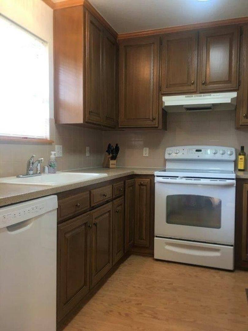 Apartment for rent at 9761 E Plentywood Rd, Bentonville, AR 72712