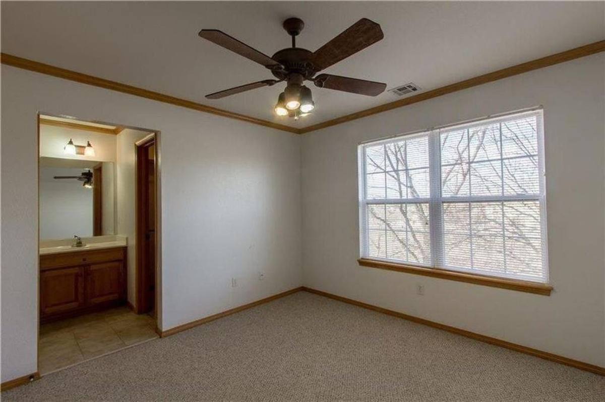 Apartment for rent at 9761 E Plentywood Rd, Bentonville, AR 72712