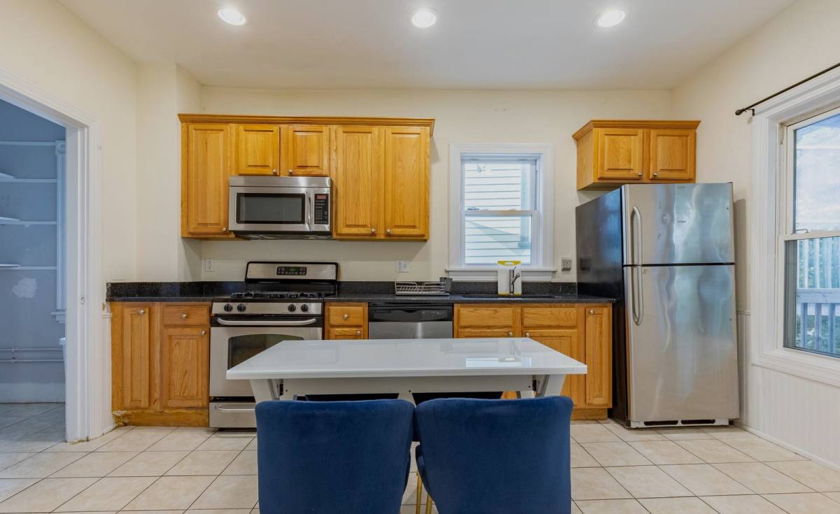 Apartment for rent at 61 Hillside St #3, Roxbury Crossing, MA 02120