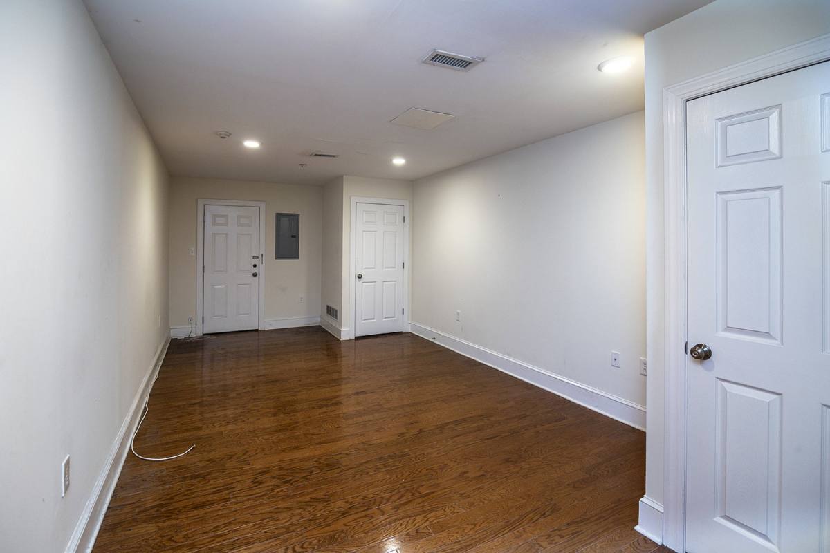 Apartment for rent at 2027 Walnut St #LL, Philadelphia, PA 19103