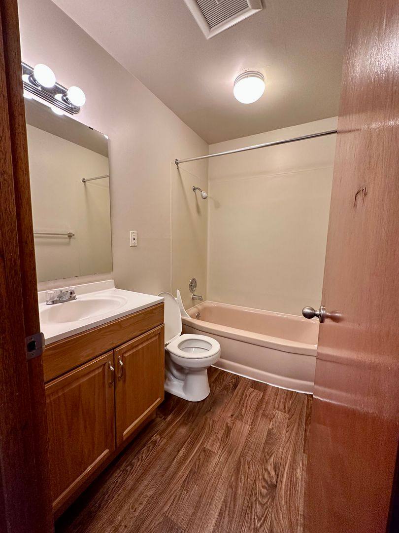 Apartment for rent at 3200 NE 140th St, Seattle, WA 98125