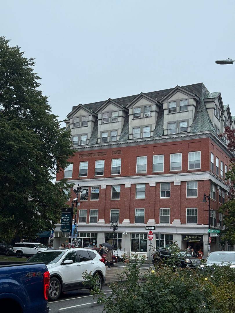 Apartment for rent at 100 Washington St, Salem, MA 01970