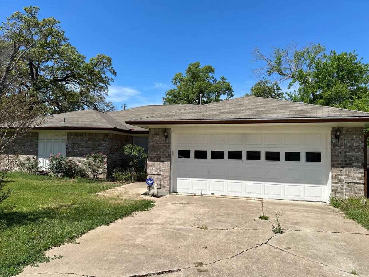 Apartment for rent at 1201 Van Horn, College Station, TX 77845