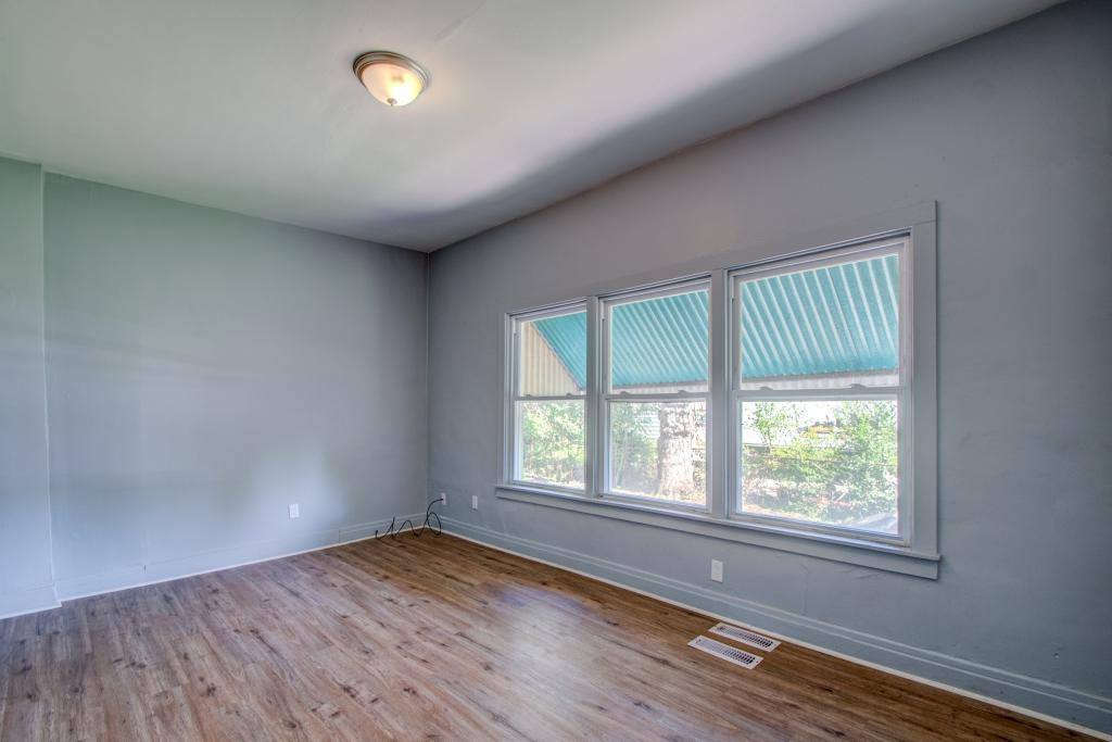 Apartment for rent at 2315 Industrial Blvd, Gary, IN 46407