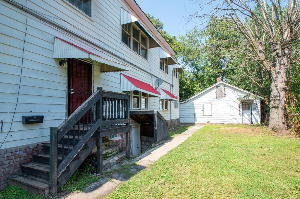 Apartment for rent at 2315 Industrial Blvd, Gary, IN 46407