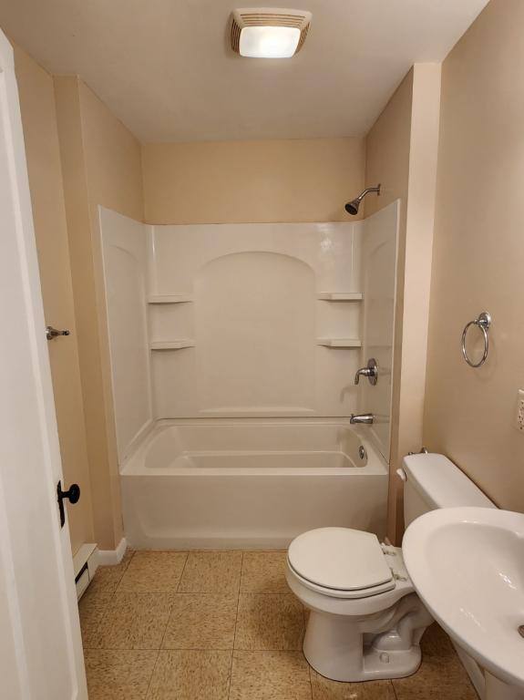 Apartment for rent at 184 Esecond, Xenia, OH 45385