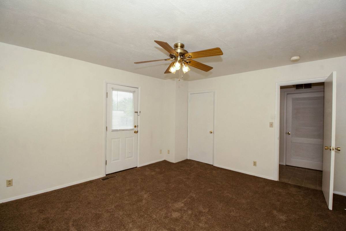 Apartment for rent at 2214 Peirce Ave, Bloomington, IL 61701