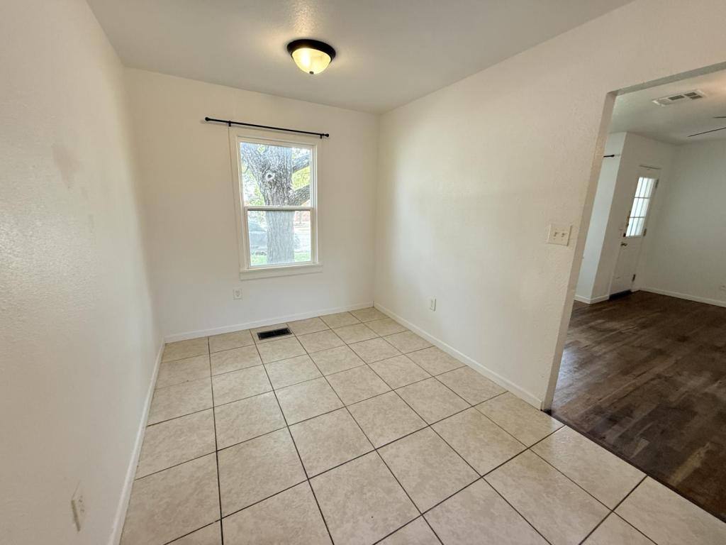House for rent at 1004 S 3rd, Copperas Cove, TX 76522
