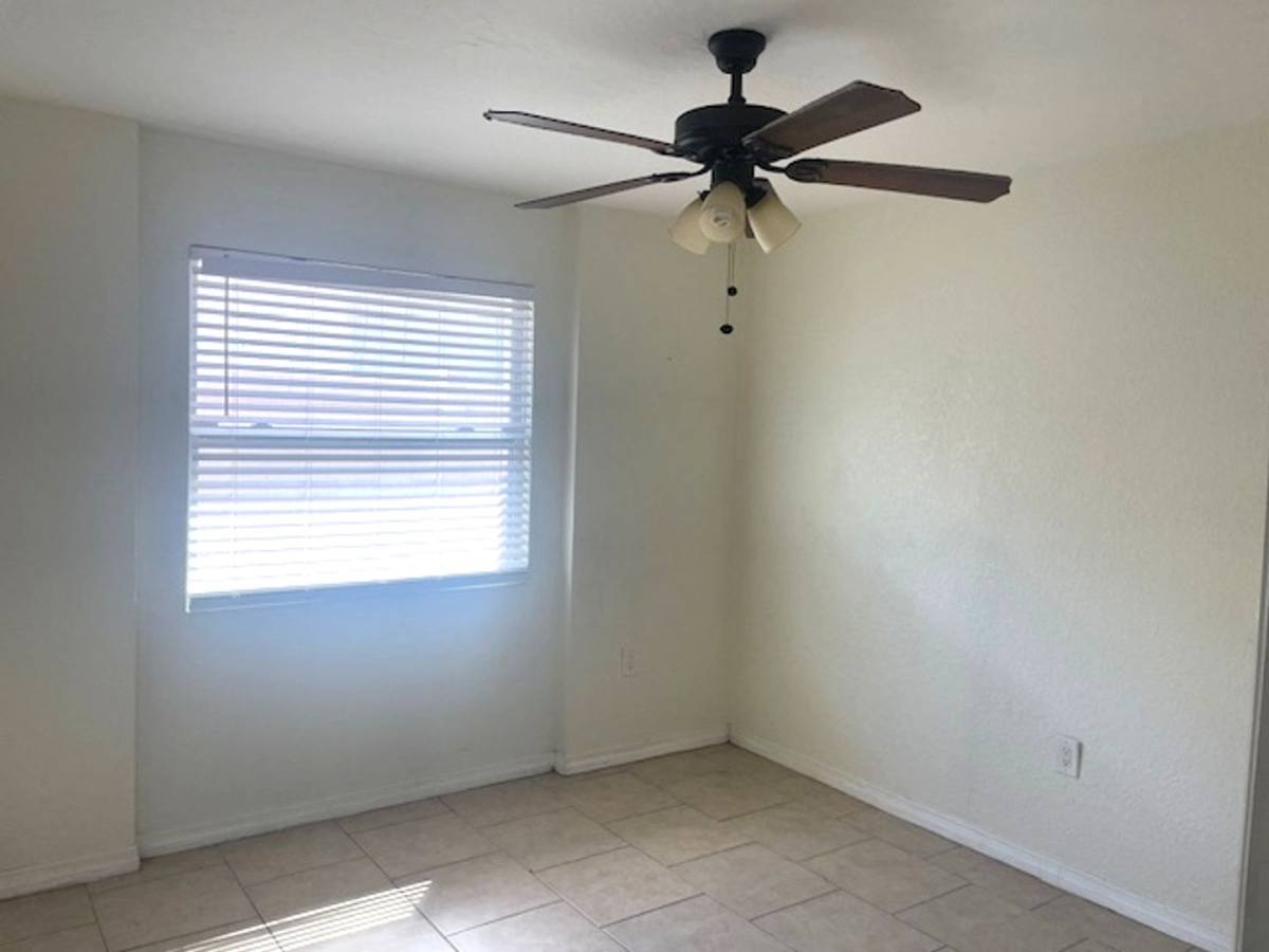 Apartment for rent at 1856 A & 1858 B Debbie St, Sarasota, FL 34231