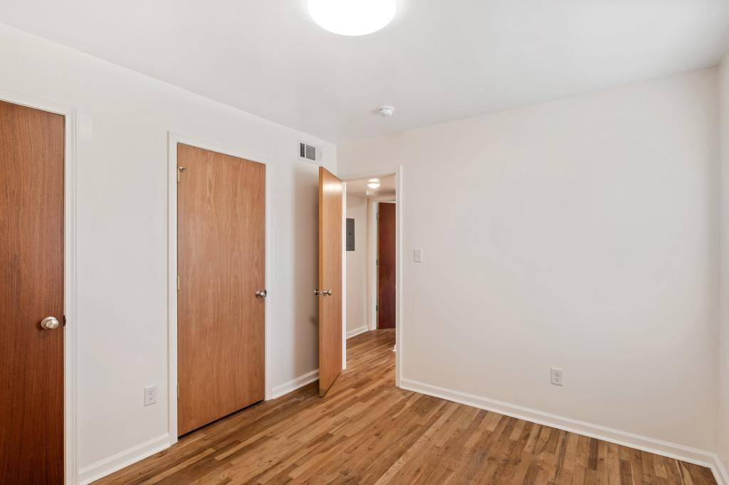 Apartment for rent at 377 E McLemore Ave #206, Memphis, TN 38106