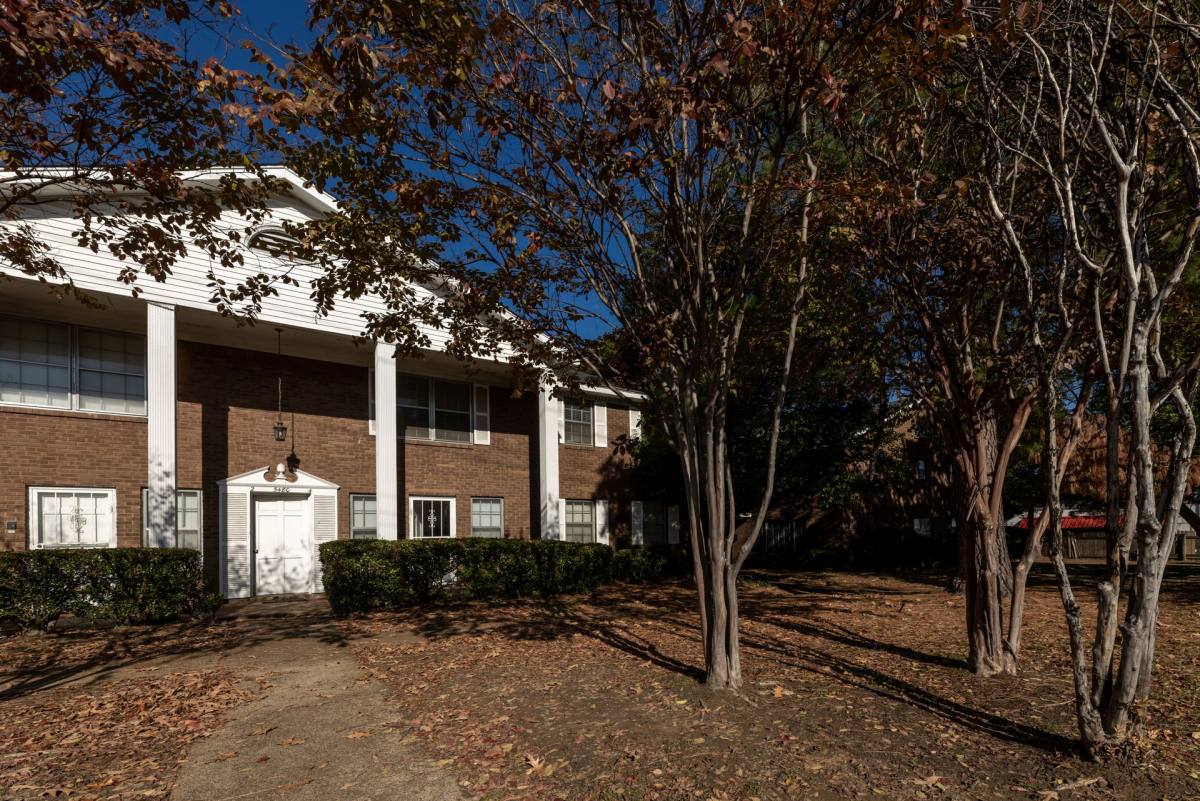Apartment for rent at 5140 Wheelis Dr, Memphis, TN 38117