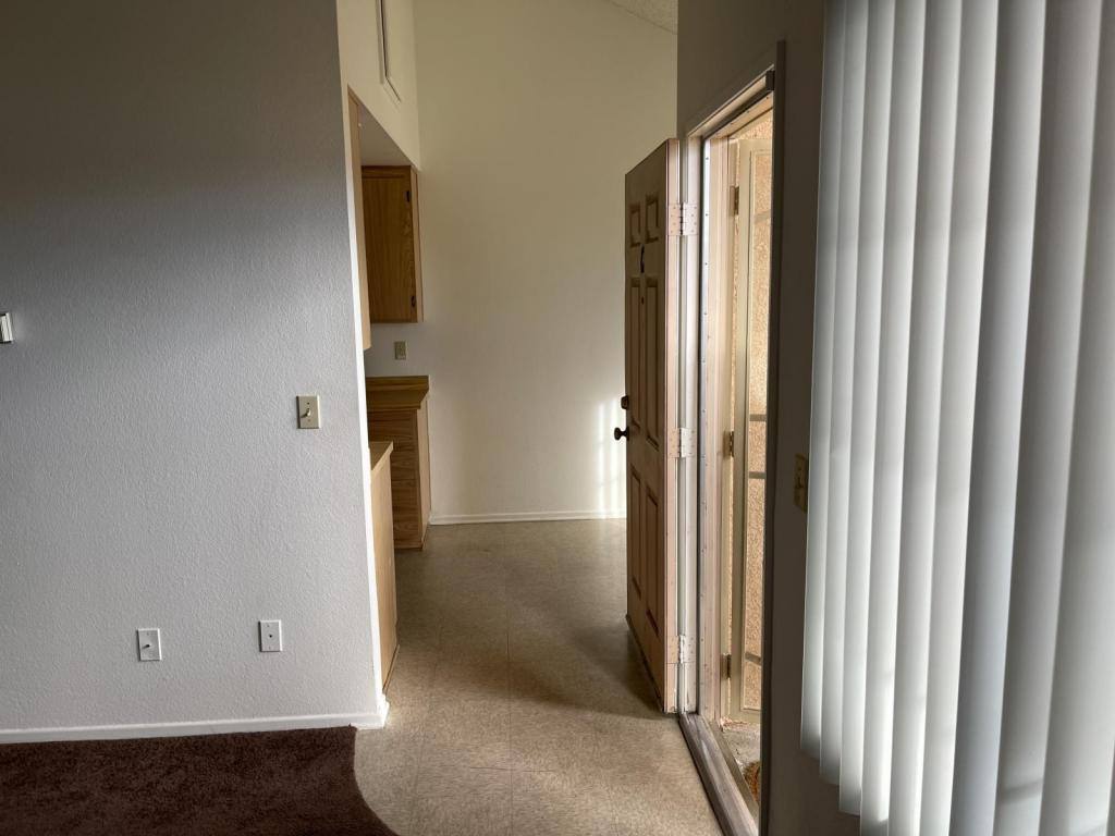 Townhouse for rent at 1647 Orchid Lane, Lancaster, CA 93535