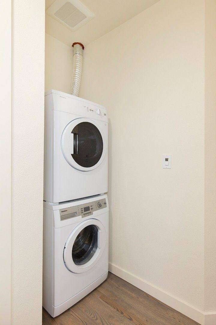 Apartment for rent at 616 N 48th St, Seattle, WA 98103