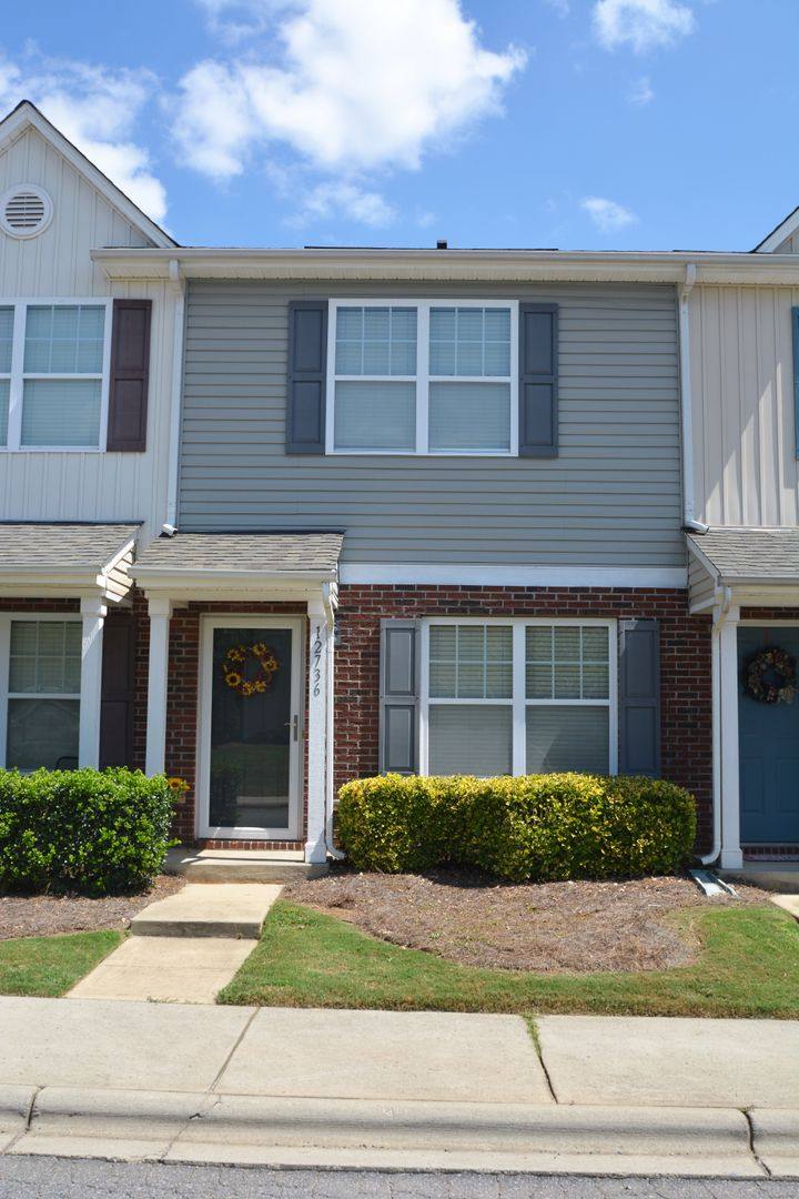 House for rent at 12736 Livengood Lane, Charlotte, NC 28269