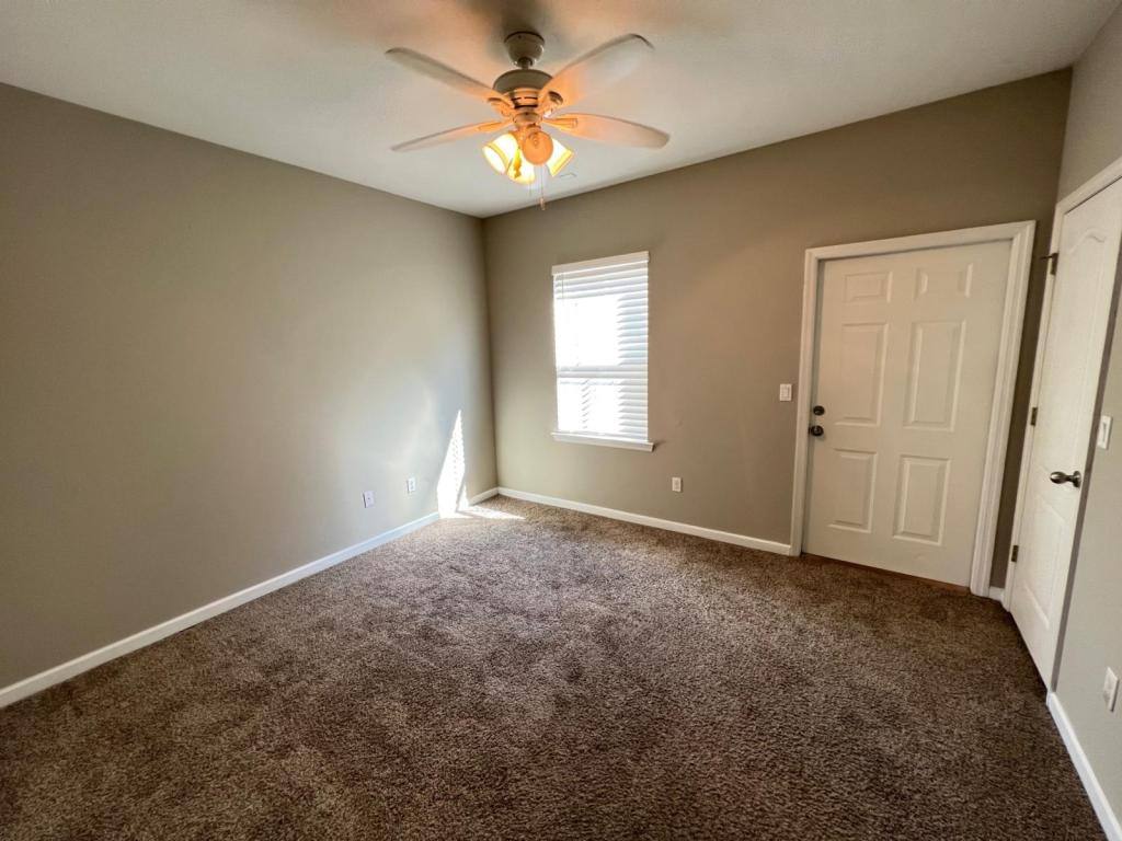 Townhouse for rent at 1955 Bloomington Ave, Tallahassee, FL 32304