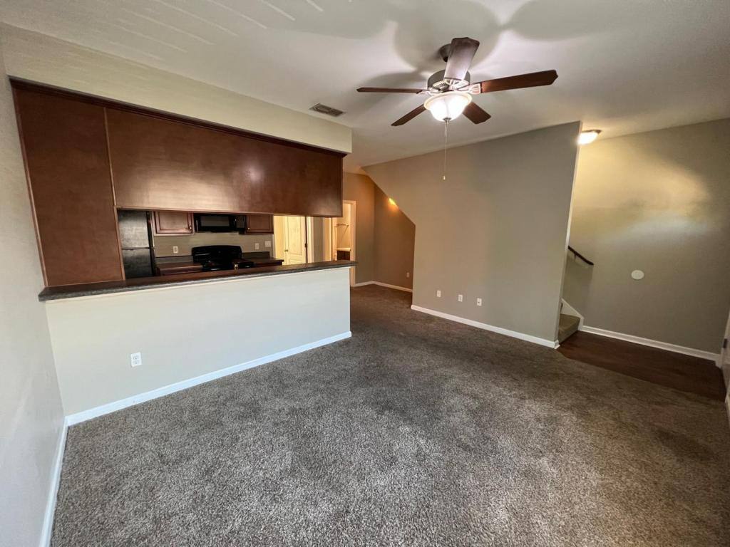 Townhouse for rent at 1955 Bloomington Ave, Tallahassee, FL 32304
