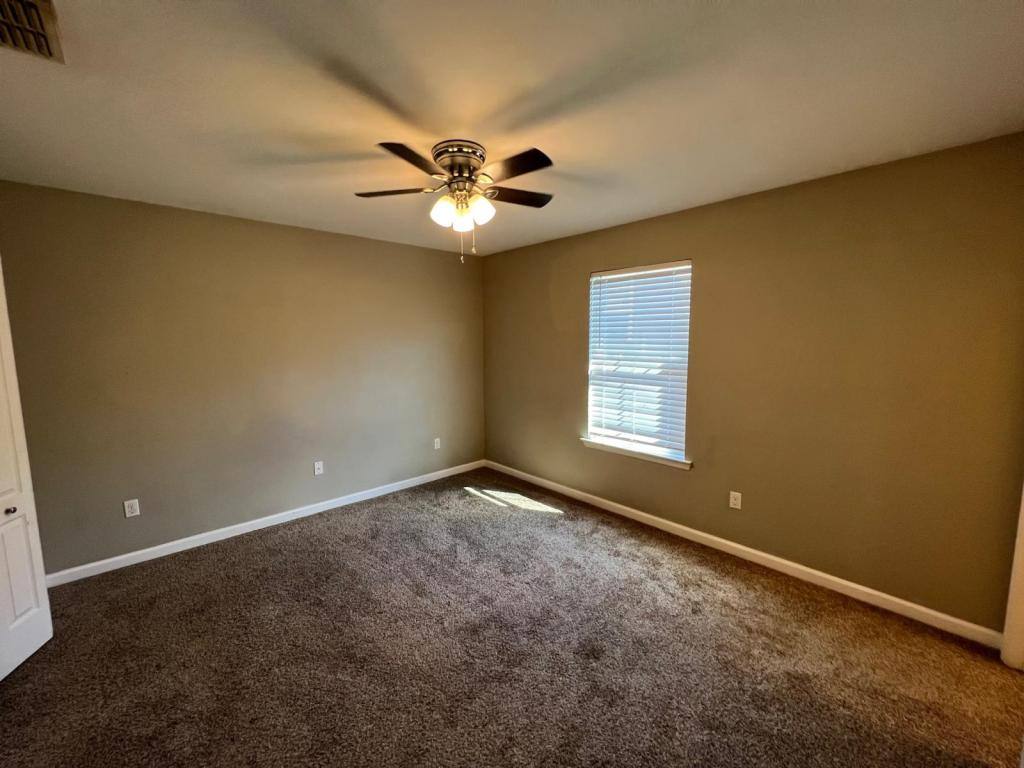 Townhouse for rent at 1955 Bloomington Ave, Tallahassee, FL 32304