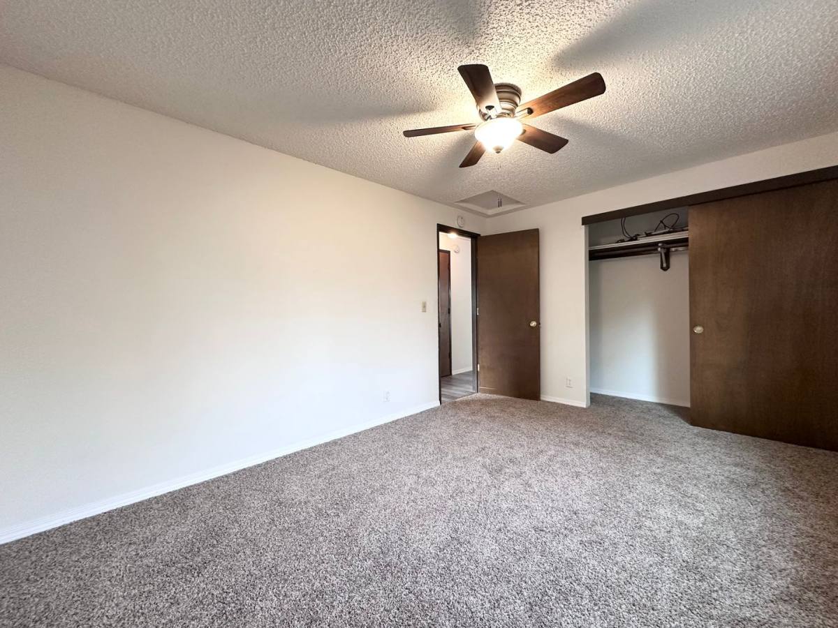 Townhouse for rent at 39910 McCormick Dr, Sandy, OR 97055