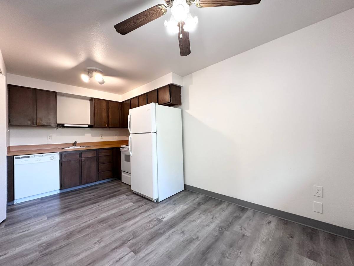 Townhouse for rent at 39910 McCormick Dr, Sandy, OR 97055